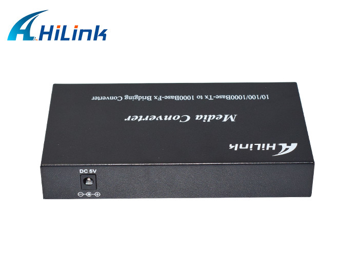Gigabit Ethernet Media Converter 2x 10 / 100 / 1000Base Port RJ45 4x Port SFP DC 5V 2A